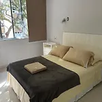 Apartamento No Posto Nove Em Ipanema! Quadra Da Praia!
