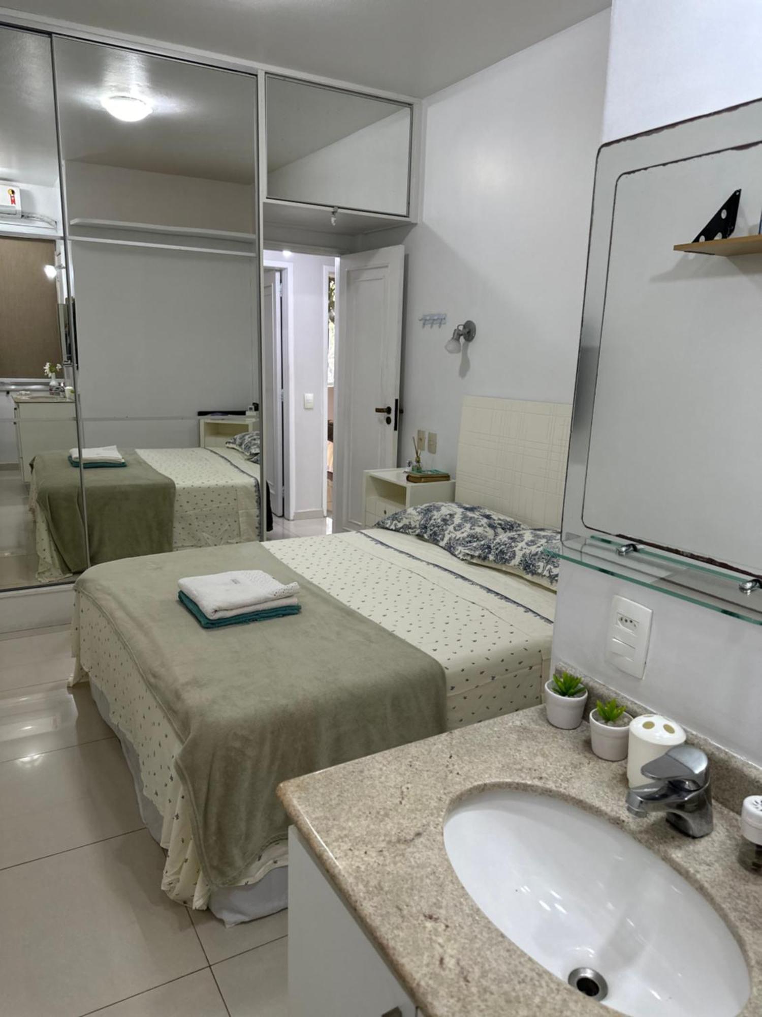 No Posto Nove Em Ipanema! Quadra Da Praia! Apartamento
