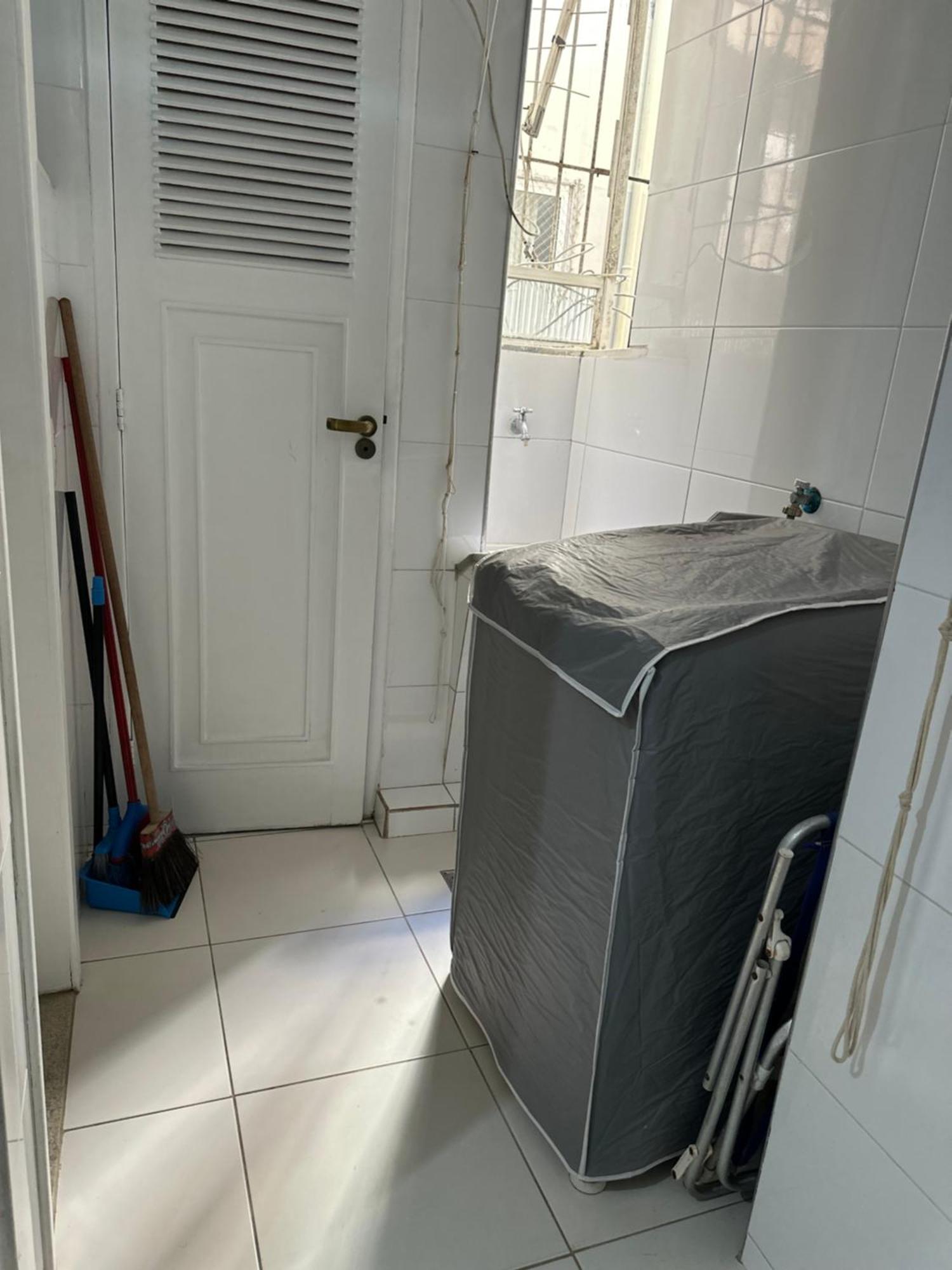 Apartamento No Posto Nove Em Ipanema! Quadra Da Praia! Rio de Janeiro