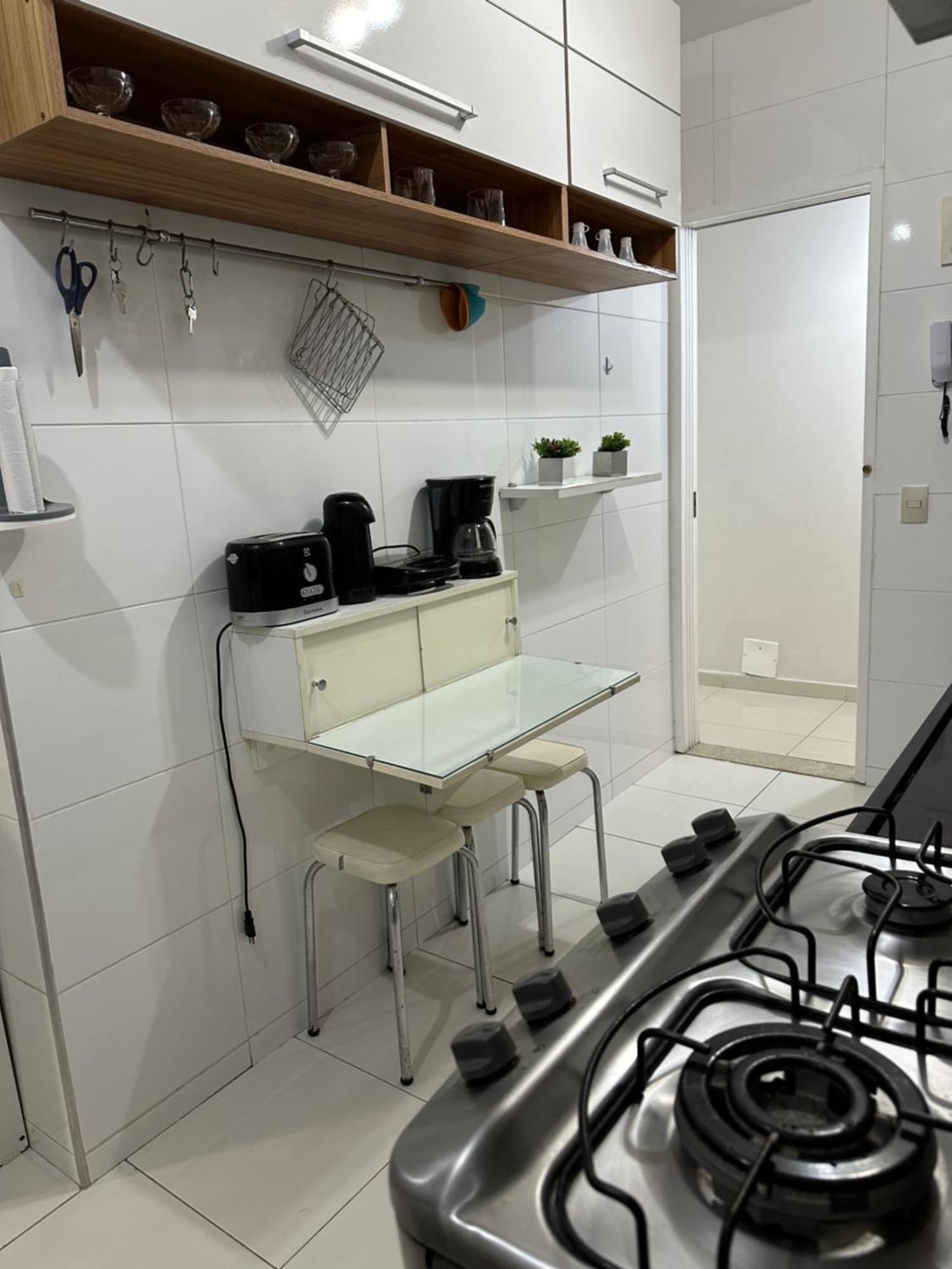 Apartamento No Posto Nove Em Ipanema! Quadra Da Praia! Rio de Janeiro